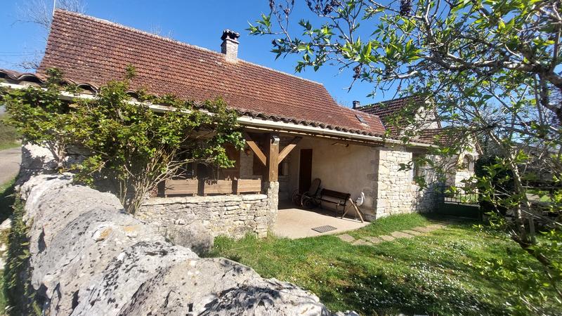 Maison - 326 m² - 15 pièces