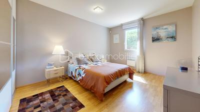 Appartement - 105 m² - 4 pièces