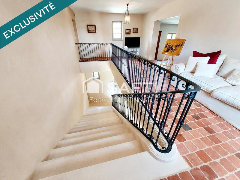 Maison de maîtres - 400 m² - 11 pièces