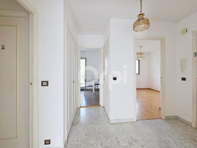 Appartement - 79 m² - 3 pièces