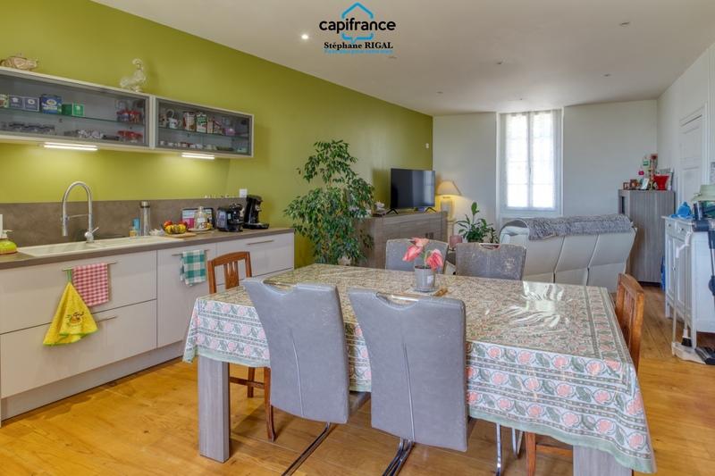 Propriété - 190 m² - 8 pièces