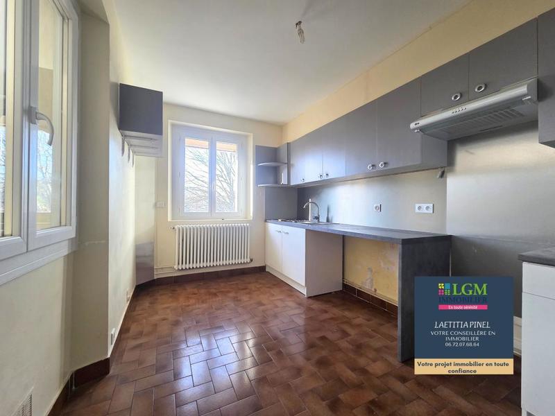 Maison - 205 m² - 7 pièces