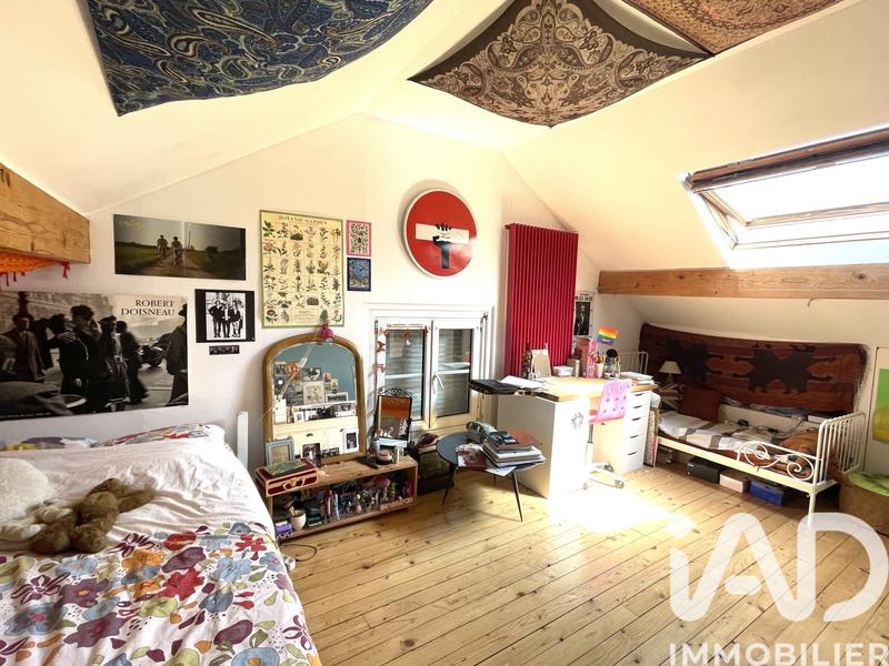 Maison - 95 m² - 5 pièces