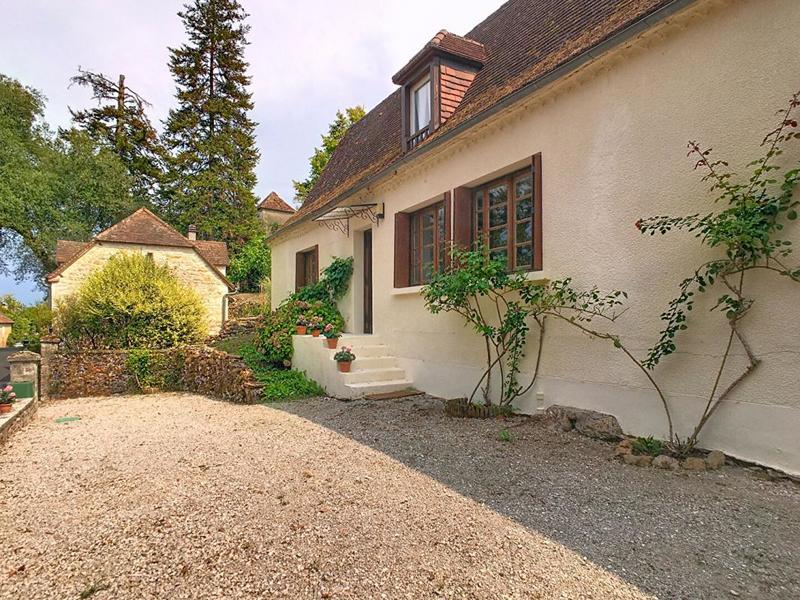 Maison - 110 m² - 7 pièces