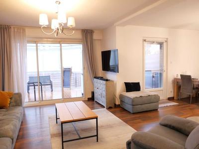 Maison - 192 m² - 7 pièces