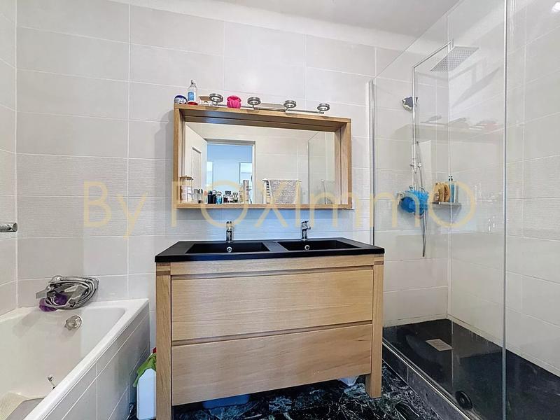 Appartement - 79 m² - 4 pièces