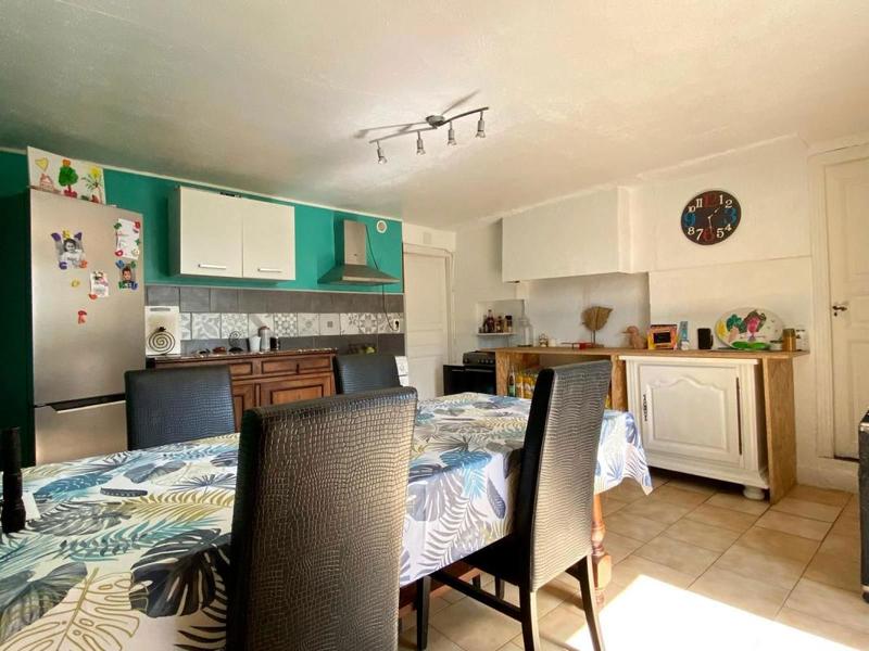 Propriété - 200 m² - 8 pièces