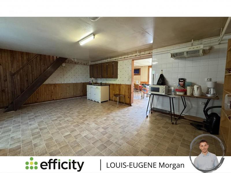 Maison - 156 m² - 9 pièces