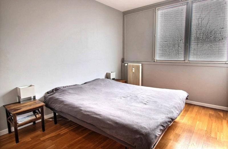 Appartement ancien - 84 m² - 3 pièces