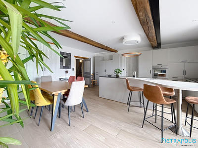 Maison ancienne - 357 m² - 5 pièces