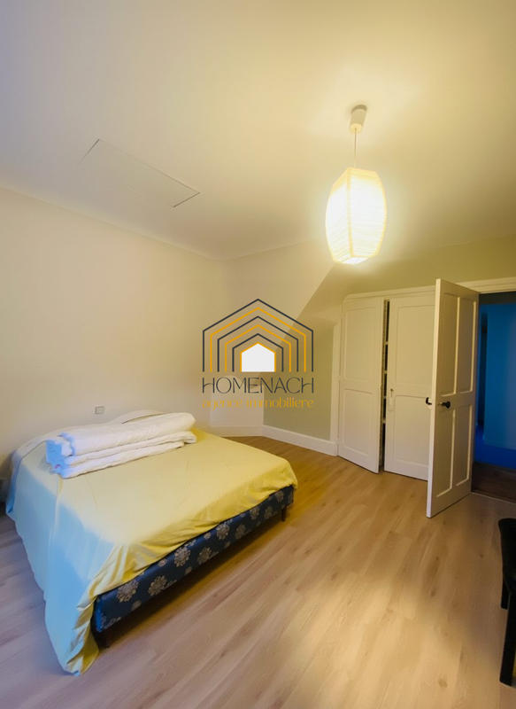 Villa - 203 m² - 8 pièces