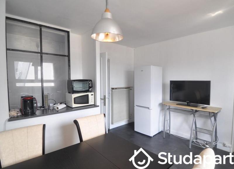 Chambre - 12 m² - 1 pièce