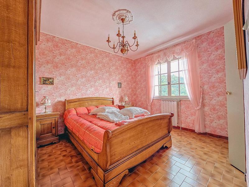 Maison - 179 m² - 6 pièces