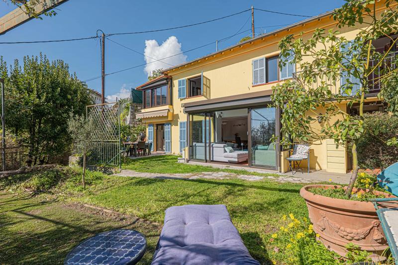 Maison - 88 m² - 4 pièces