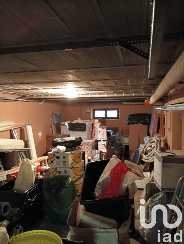 Maison - 230 m² - 12 pièces