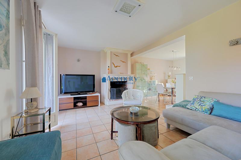 Maison - 147 m² - 6 pièces