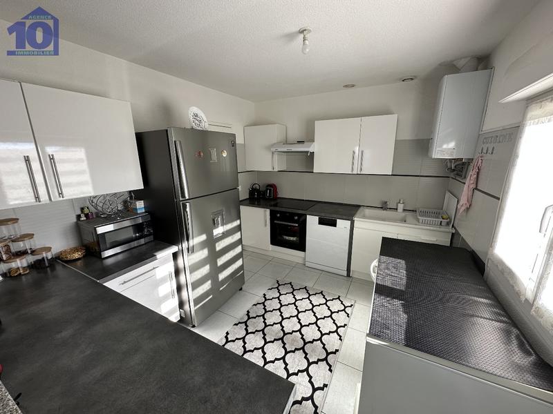 Maison - 175 m² - 8 pièces