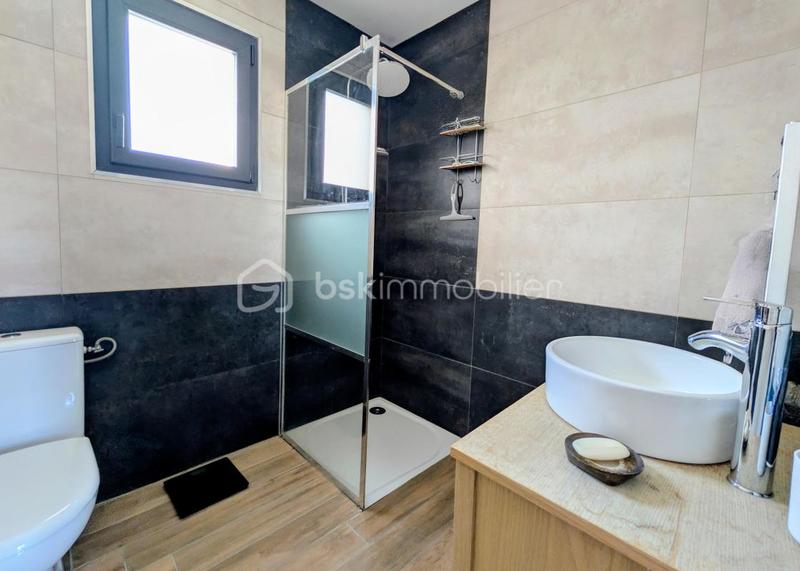 Maison traditionnelle - 138 m² - 6 pièces