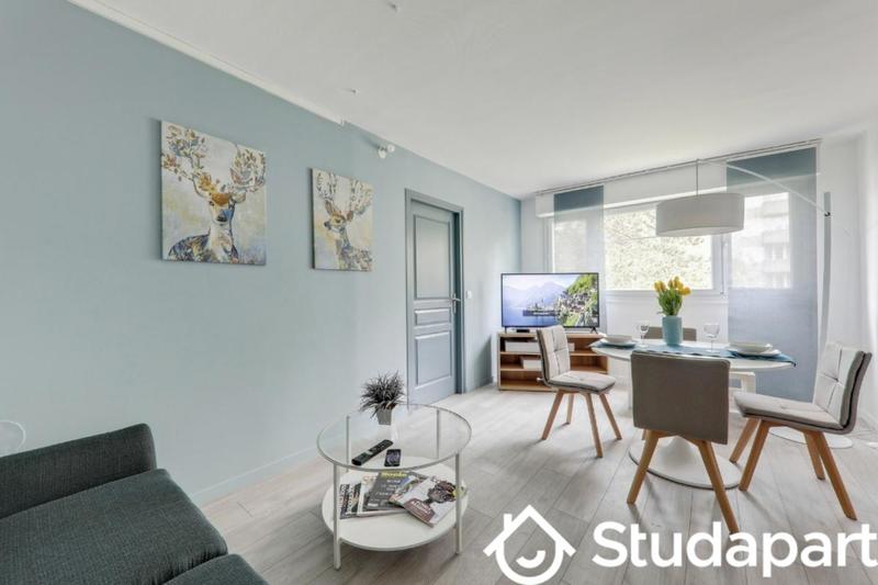 Chambre - 12 m² - 1 pièce