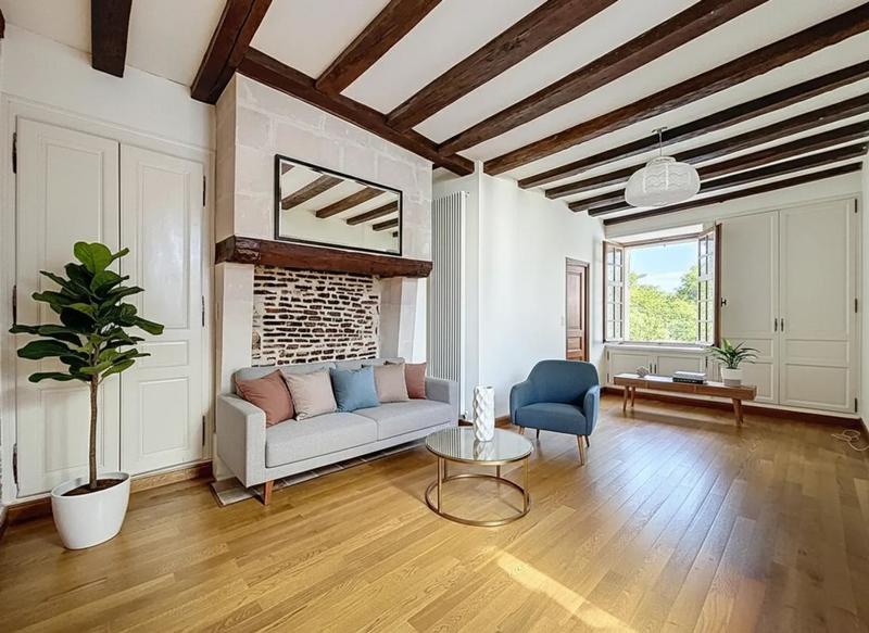 Maison bourgeoise - 235 m² - 7 pièces