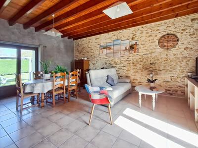Maison - 95 m² - 4 pièces