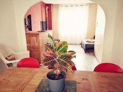 Maison - 90 m² - 5 pièces