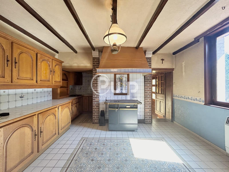 Corps de ferme - 300 m² - 10 pièces