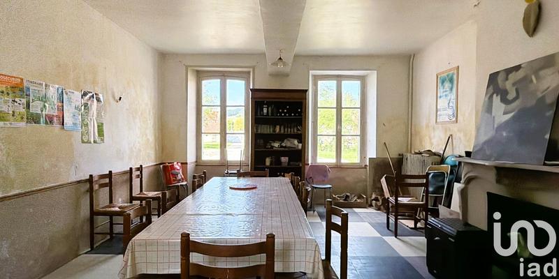 Ferme - 2 411 m² - 5 pièces