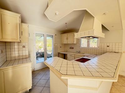 Maison traditionnelle - 140 m² - 5 pièces