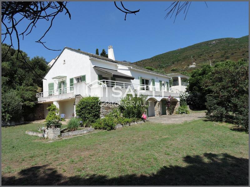 Maison - 133 m² - 6 pièces