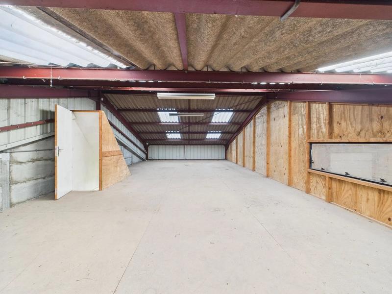 Local d'activités - 516 m²