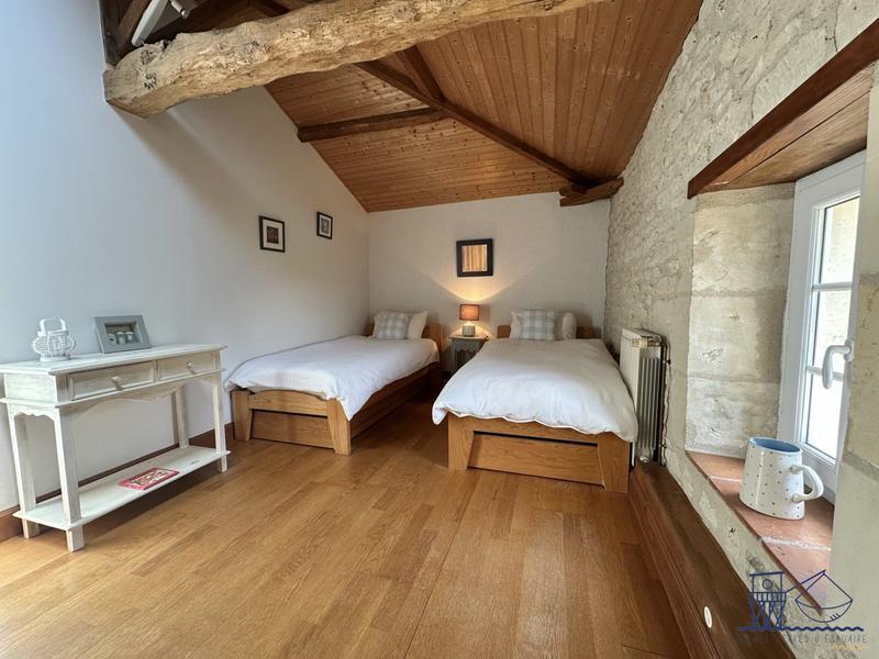 Maison ancienne - 212 m² - 6 pièces