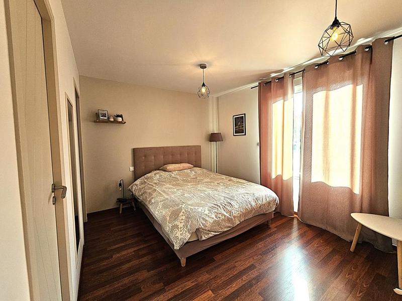 Maison - 207 m² - 8 pièces