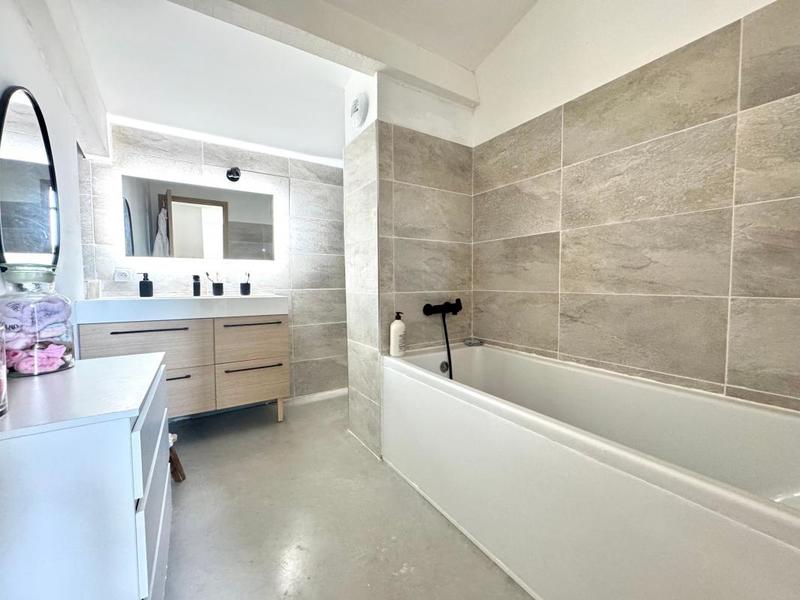 Villa - 180 m² - 7 pièces