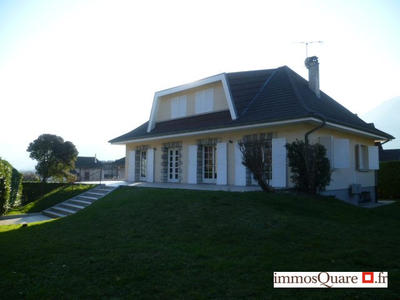 Maison - 152 m² - 6 pièces