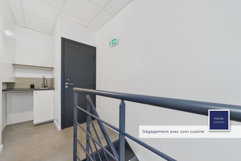 Bureau - 68 m² - 2 pièces