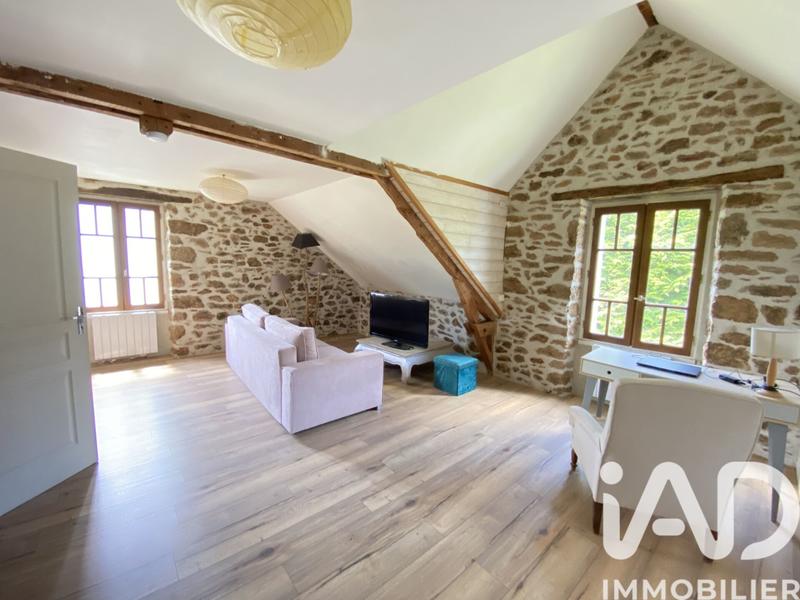 Maison - 98 m² - 4 pièces