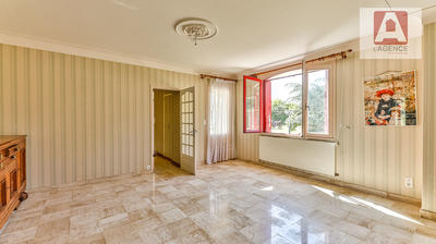 Maison - 189 m² - 6 pièces