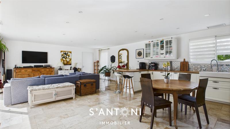 Maison - 135 m² - 5 pièces