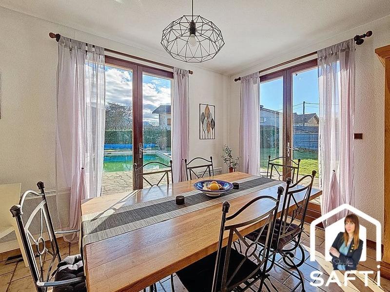 Maison - 95 m² - 5 pièces