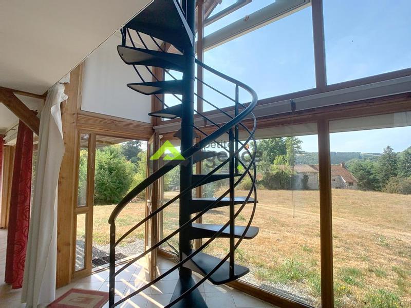 Maison - 139 m² - 5 pièces