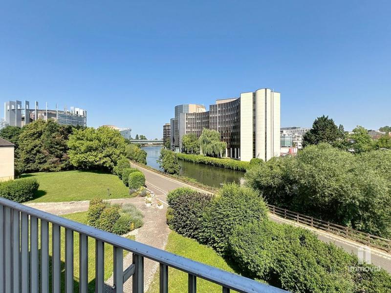 Duplex - 187 m² - 6 pièces