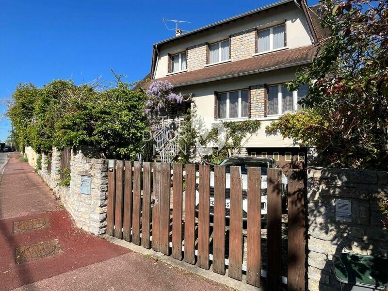 Maison - 137 m² - 5 pièces