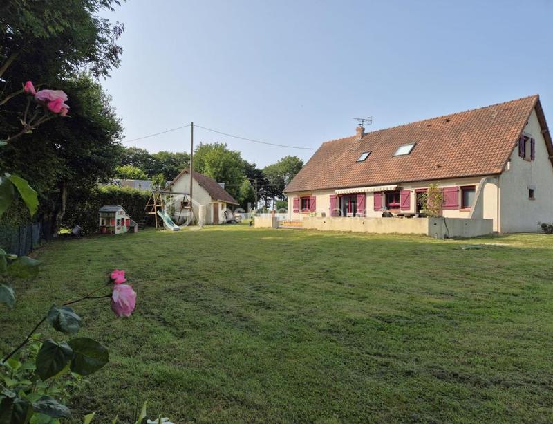 Maison - 160 m² - 8 pièces