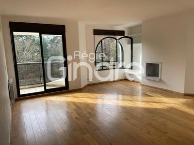 Appartement - 109 m² - 5 pièces