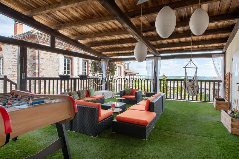 Maison ancienne - 522 m² - 11 pièces