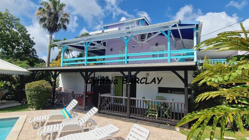 Propriété - 280 m² - 13 pièces