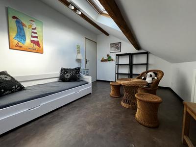 Appartement ancien - 85 m² - 4 pièces