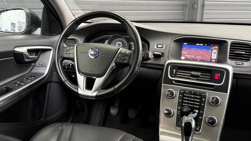 Volvo V60 2.0 D3 150 Business Entretien Complet