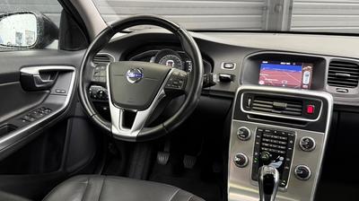 Volvo V60 2.0 D3 150 Business Entretien Complet